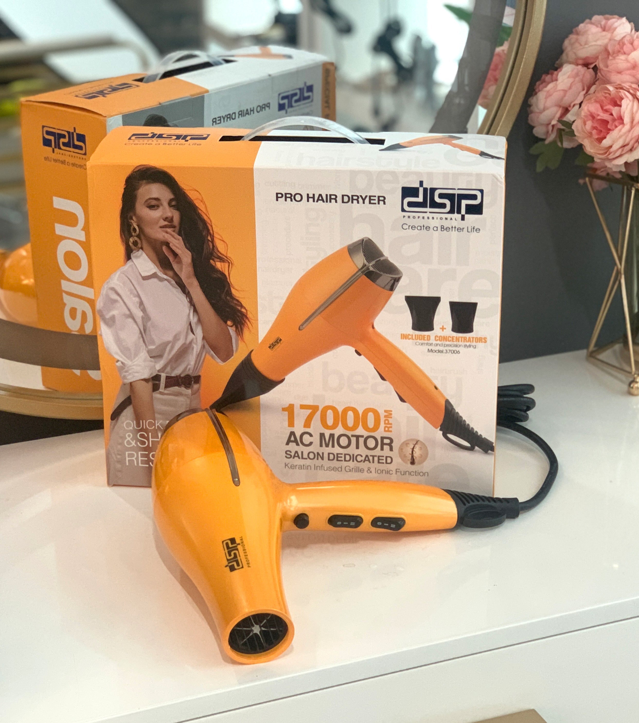 سيشوار شعر احترافي 1600 وات – 17000 RPM – محرك AC – DSP 37006